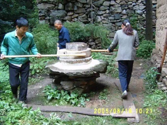 农村推磨七律,咏石磨的七绝,七律赞农村新貌(第4页)_大山谷图库