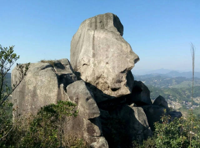 美丽乌石村简介