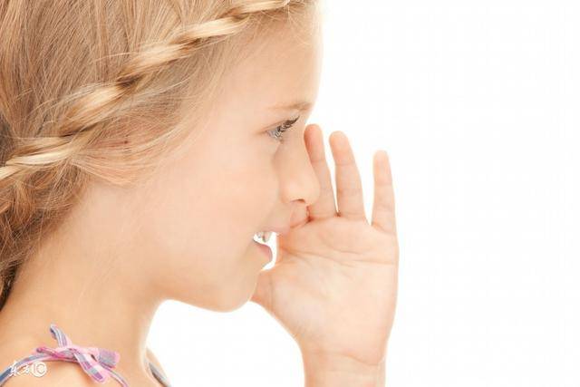 孩子突然有一天对着空气说话,你不应该恐惧而应该高兴!_手机搜狐网