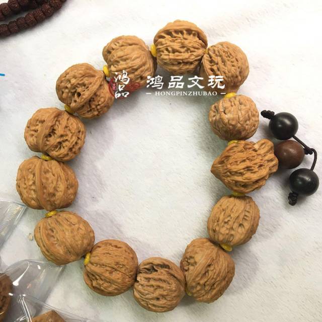 如何制作文玩核桃手串？_搜狐网