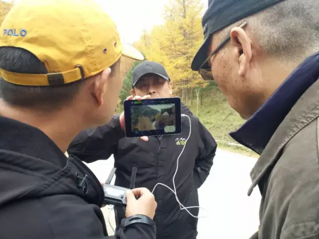 央视《大蜀道》纪录片导演康健宁先生来我们大朝天进行拍摄啦!