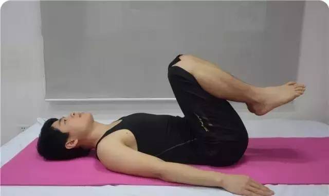 腰椎前凸的姿势矫正