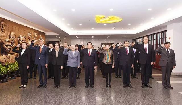七常委从上海离开三天后_搜狐网