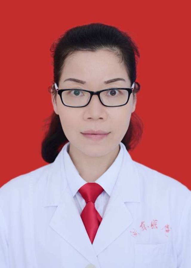 11月5日,霞浦文化广场开展大型免费义诊活动