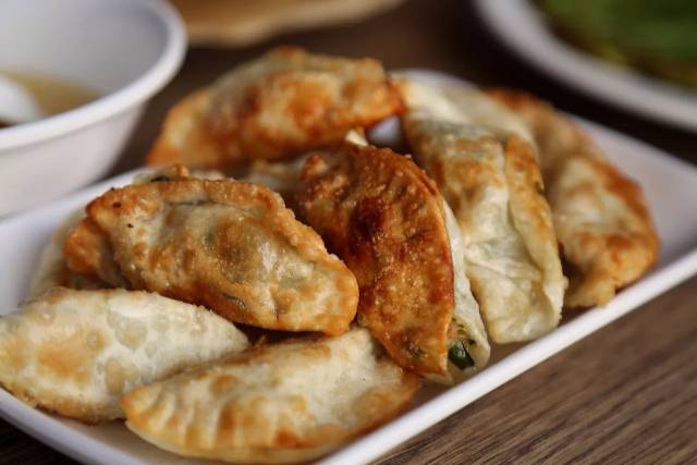 不好意思,炒螃蟹烤乳猪白切鸭炸鸡翅猪血汤带皮小黄牛不同意我减肥!