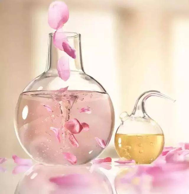 医学对疾病的治疗存在误区及种种局限,于是逐渐转向如古印度阿育韦达