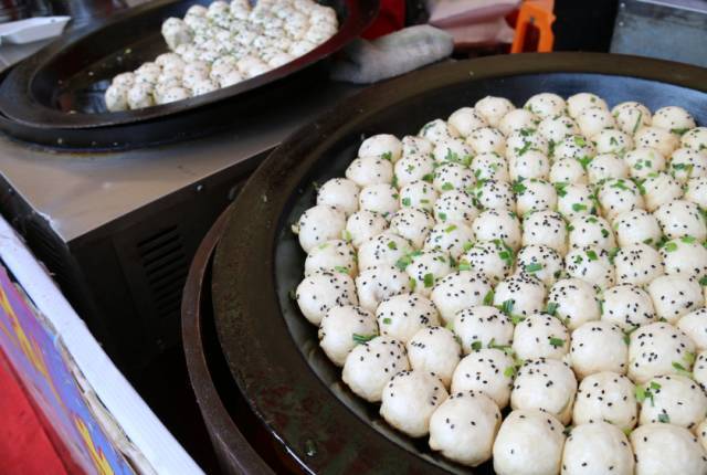 11月2日,眉县全国名优小吃嘉年华开幕以来,吃货集结号已经吹响,眉县