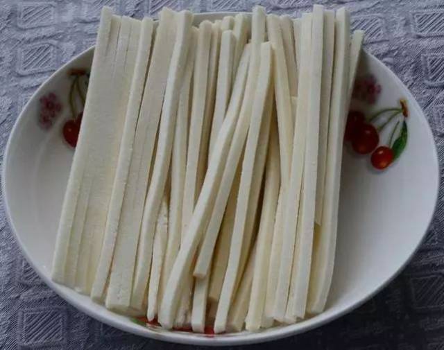 灯芯糕,炸茄夹,冷粉,细数一下这些江西特色美食,你吃过哪几个?