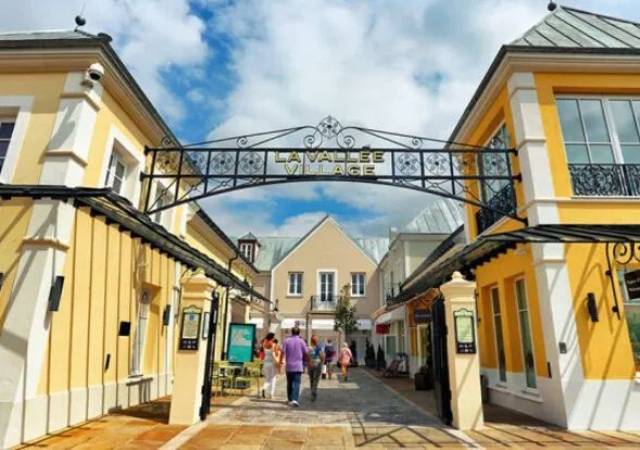 河谷购物村(la vallee village)