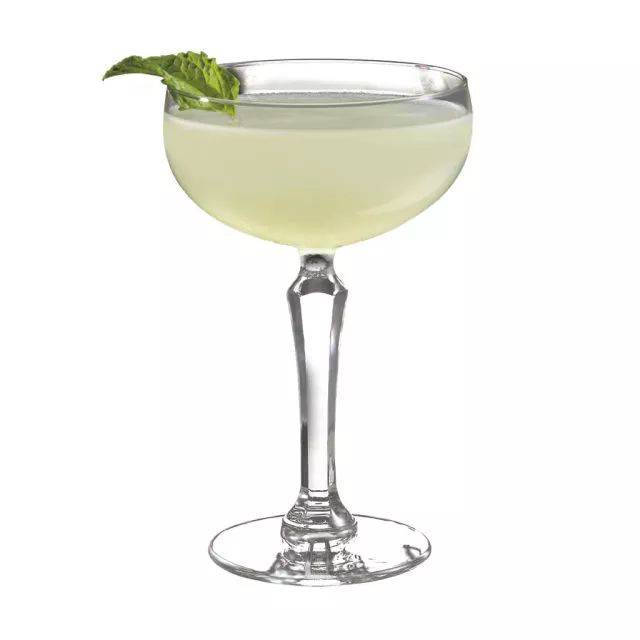 special):一种海明威发明的得其利鸡尾酒(daiquiri)变体,又叫  papa