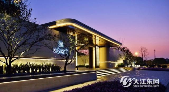 大江东核心区大盘东湖城11月即将首次开盘,排屋和高层相继推出