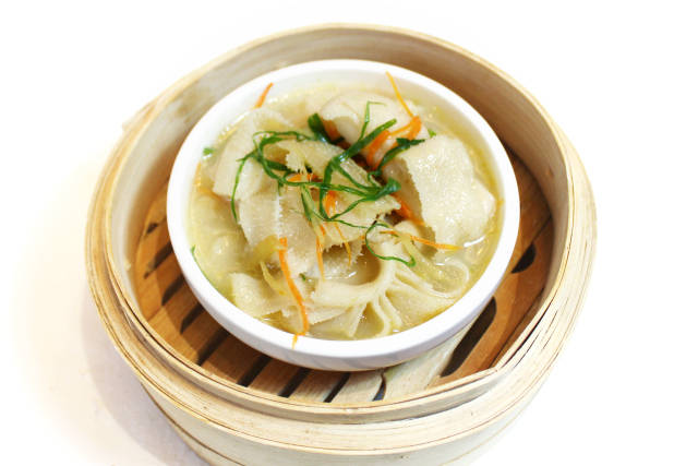 金蒜豉汁蒸排骨 味菜黑椒猪肠头 马来沙爹金钱肚 色彩乳汁牛百叶 金瑶