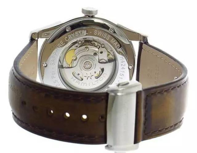 汉密尔顿搭载 h-10自动机械机芯,没有天文台认证,但是机芯打磨相对