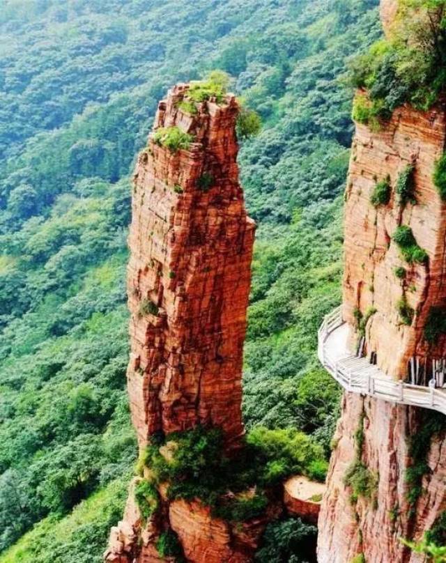【全国最火玻璃栈道】天脊揽胜,云端漫步-巍巍东太行,玻璃栈道,太行
