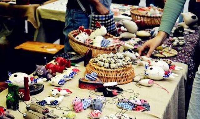 手工银饰,欧洲古镯, 干花干果饰品,手工布包,首饰七大人气手工市 