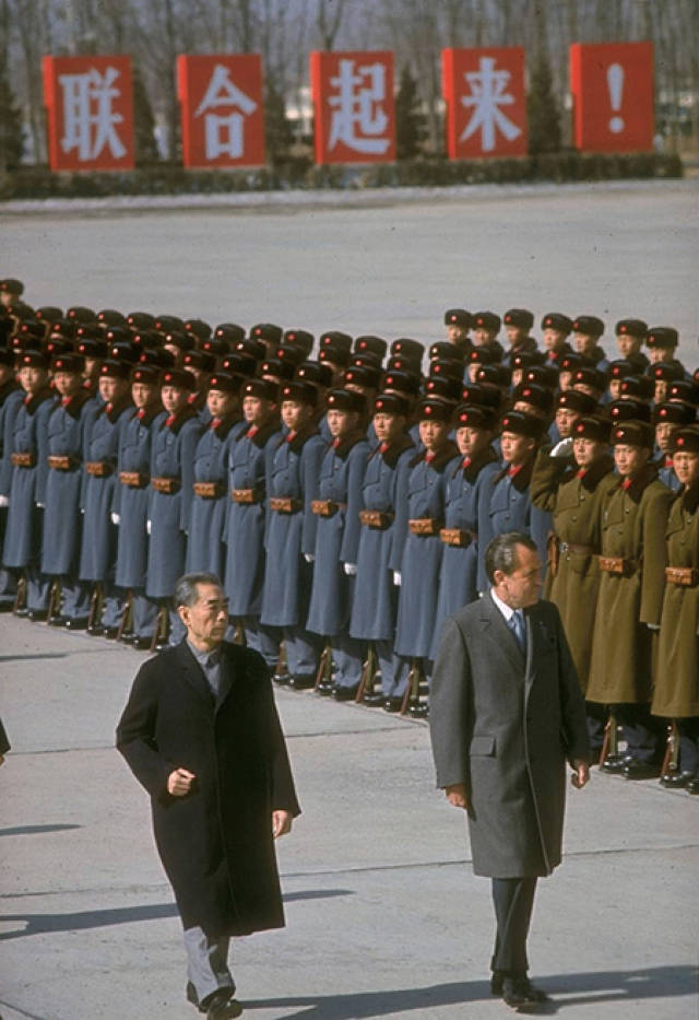 一次赞美中国人民解放军三军仪仗队,第一位访问中国的美国总统尼克松