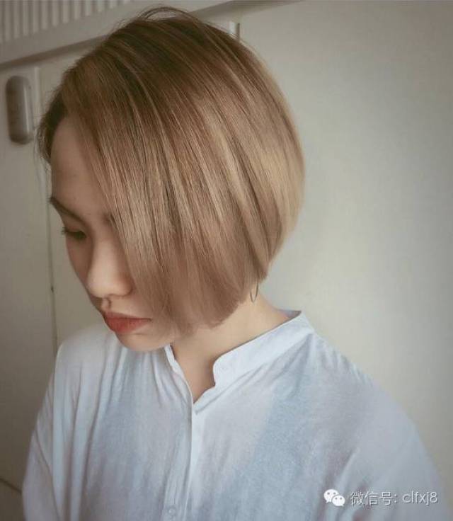 现在主打发型"一刀切波波头"