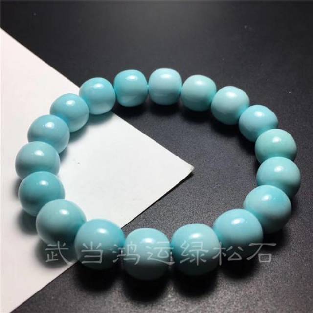武当鸿运绿松石：怎么挑选绿松石手串，项链？_搜狐网