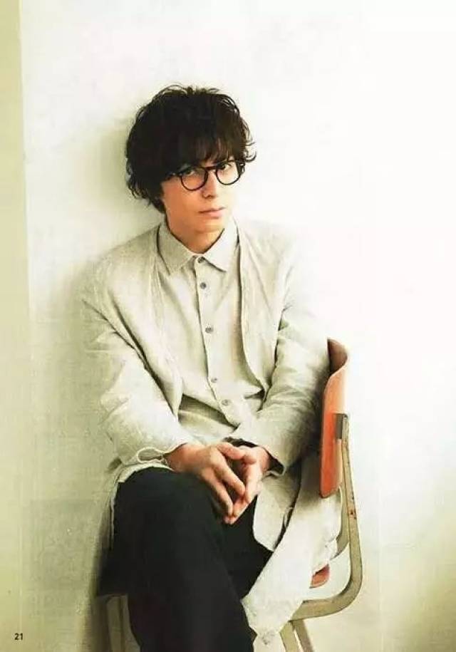 1997年出演nhk晨间连续剧《亚久里》第一次出演电视剧