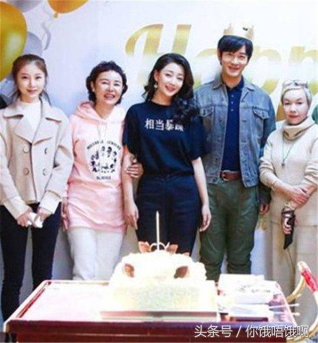 黄晓明生日 陪他过生日的不是baby是殷桃 殷桃好美好迷人!