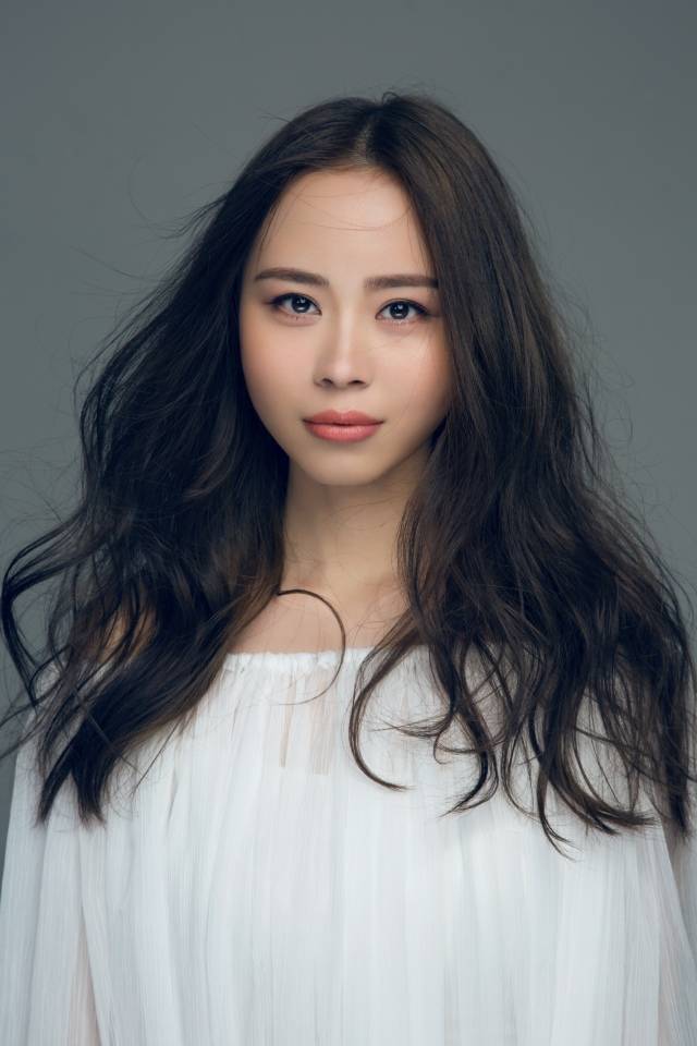 袁莉媛老师中国内地女歌手,词曲作者,音乐制作人主要代表作:2017年