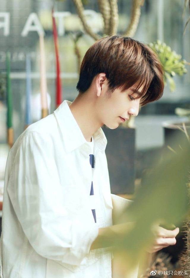 宁夏路拐角处的时候原因是最近接触妹上班路上为什么聊这个呢偶遇帅哥