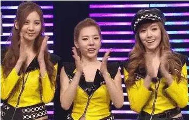 苍蝇停下来的时候总喜欢