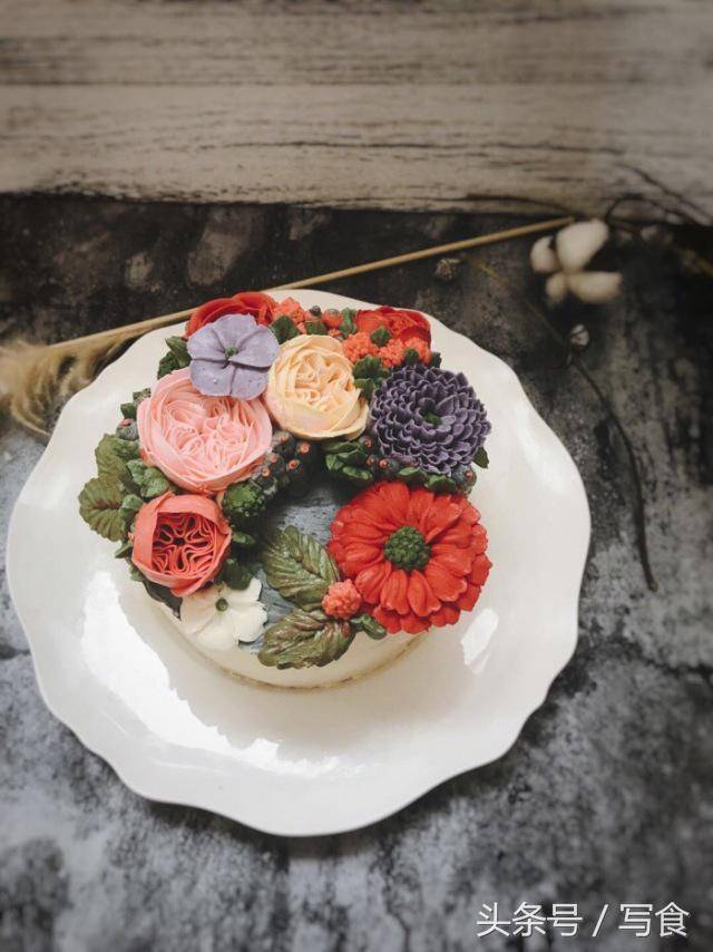 韩式裱花必学的3种基础奶油霜,一起开启精致的蛋糕装饰