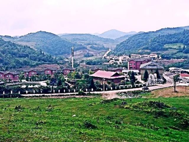 遵义务川县栗园大草原,这季节美得不像话