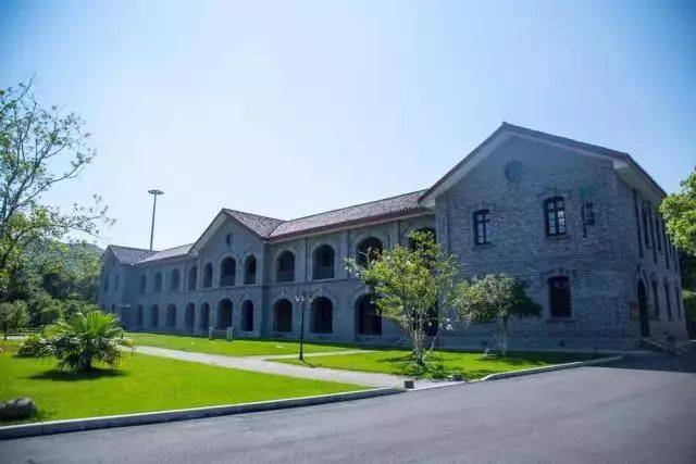 这些学校为什么被评为"2017中国最校园"?