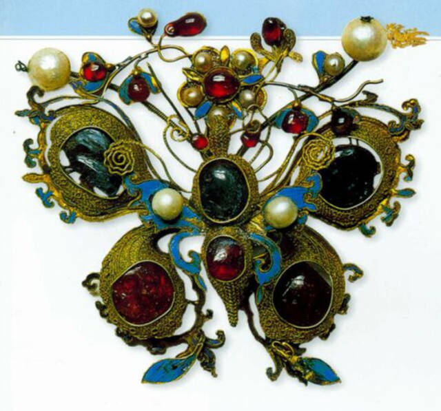 hk社长说珠宝 | 这些清朝珠宝有你想象不到的奢华!