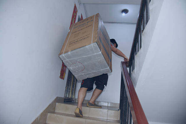 最燃11·11丨我们不一样,顺丰重货小哥百炼成钢的故事