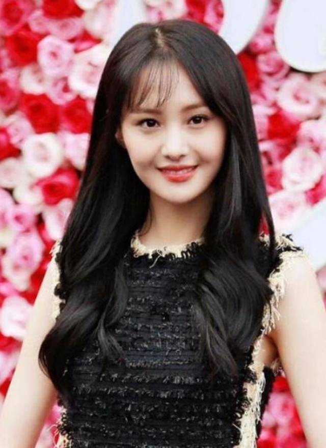 白敬亭用九个字公开表白郑爽,网友纷纷表示支