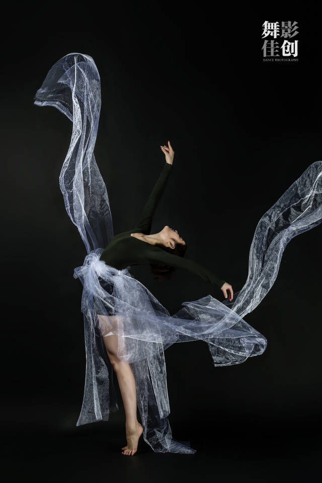 舞蹈人像【轻纱漫·舞朦胧】出镜:黄丽霞 摄影:张晓成