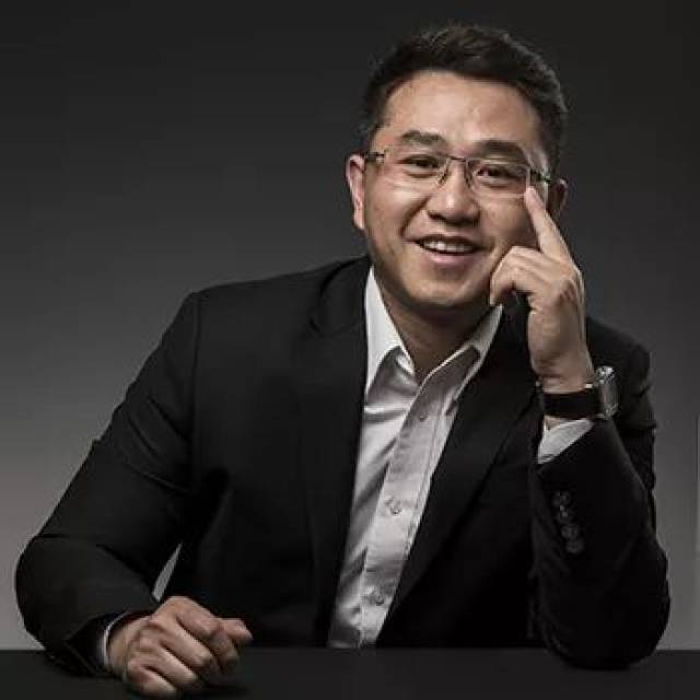 吴婷 嘉宾传媒 创始人 ▲ 李丰 峰瑞资本创始人 ▲ 李鑫 猿辅导