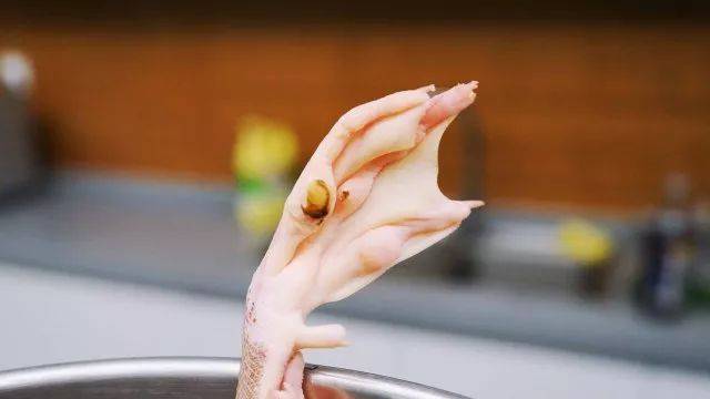 这么贵的鸭子为什么一上市就遭人疯抢?