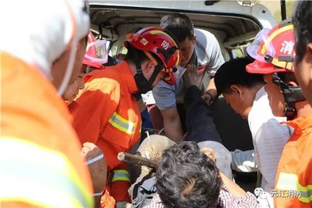 救援| 元江消防紧急处理旋耕机伤人事件