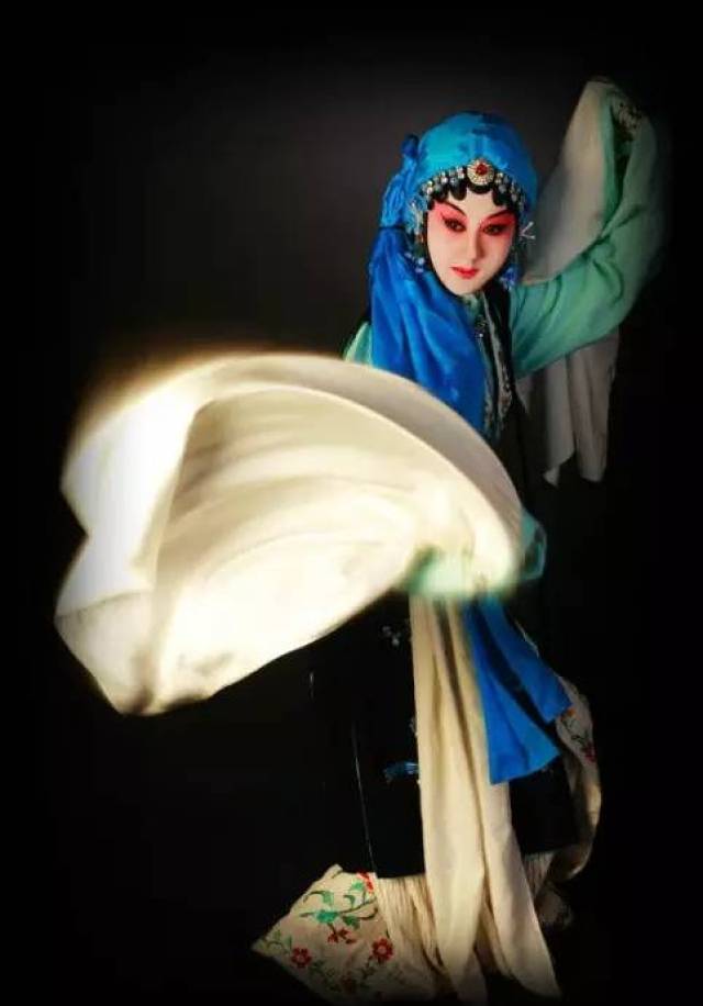 《十面埋伏》水袖舞(太美了)