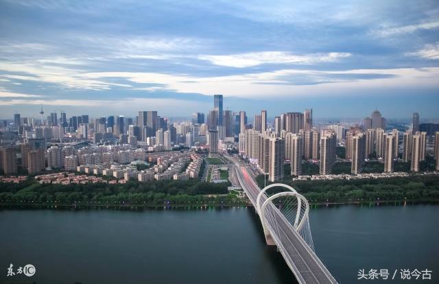 全国十五个新一线城市排名,成都位居第一