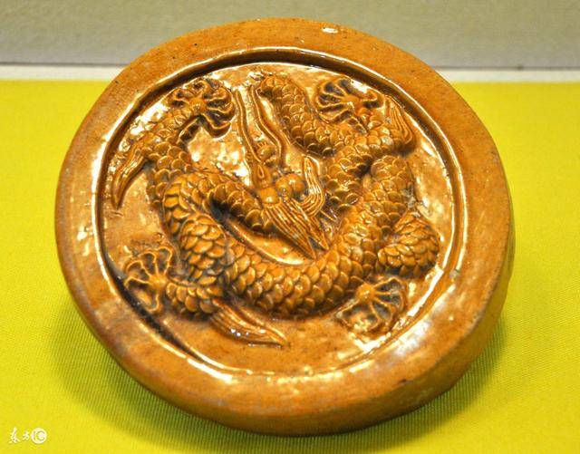 崇祯八年( 1635 年),大队农民军兵临桐城,百姓箪食壶浆,以迎"义师"