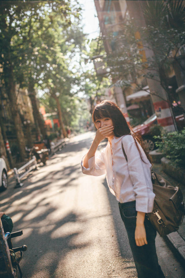 她就是我们法语系的 刘一戈,是 南京青奥会首棒火炬手,是2015年南大