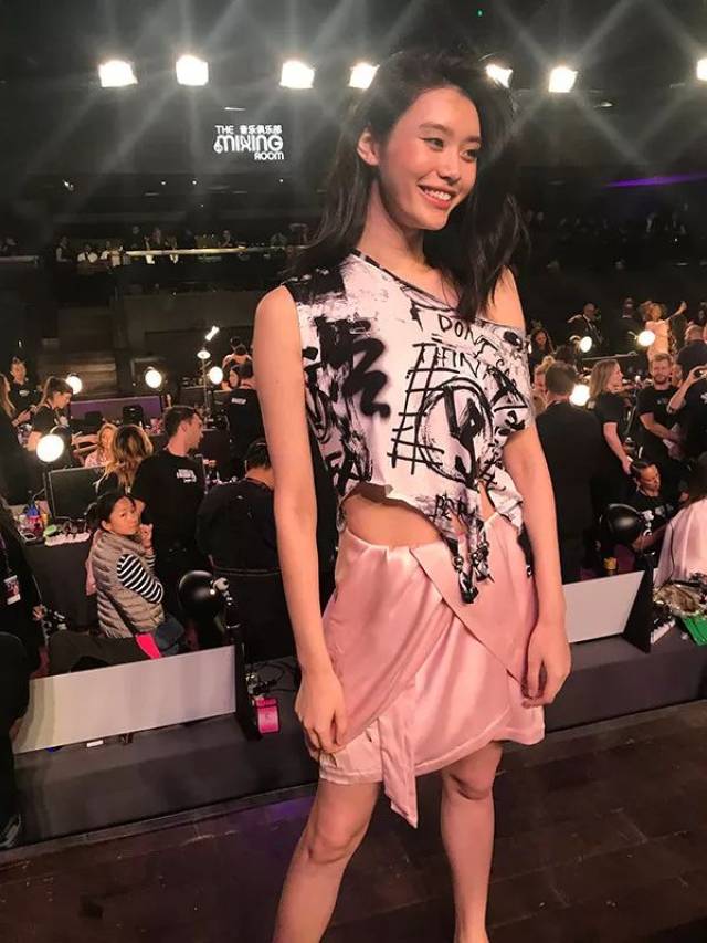 福利| 独家揭秘2017维密后台 除了蜜桃臀大长腿还有天使香吻卡