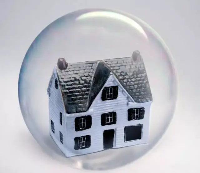 独到解析中国经济现状及房地产泡沫现象