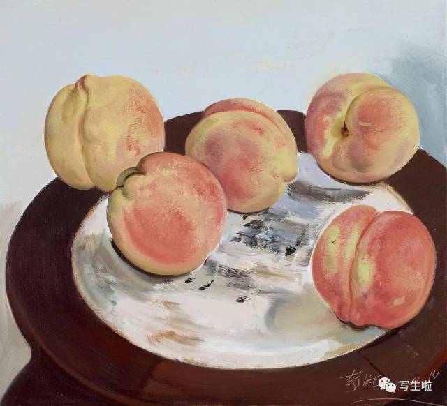 经典】忻东旺的静物，已然超出了描摹自然的范畴，而是把对象当成像人