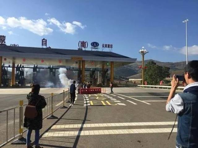 项目动态丨路桥分公司参建的新鸡高速全线通车