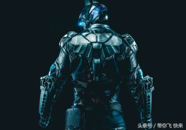 利用3d列印出来的蝙蝠侠真人服装