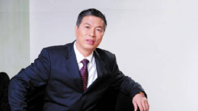 1996年年底,张胜飞已在北方城市齐齐哈尔做了10多年生意,拥有一家实业