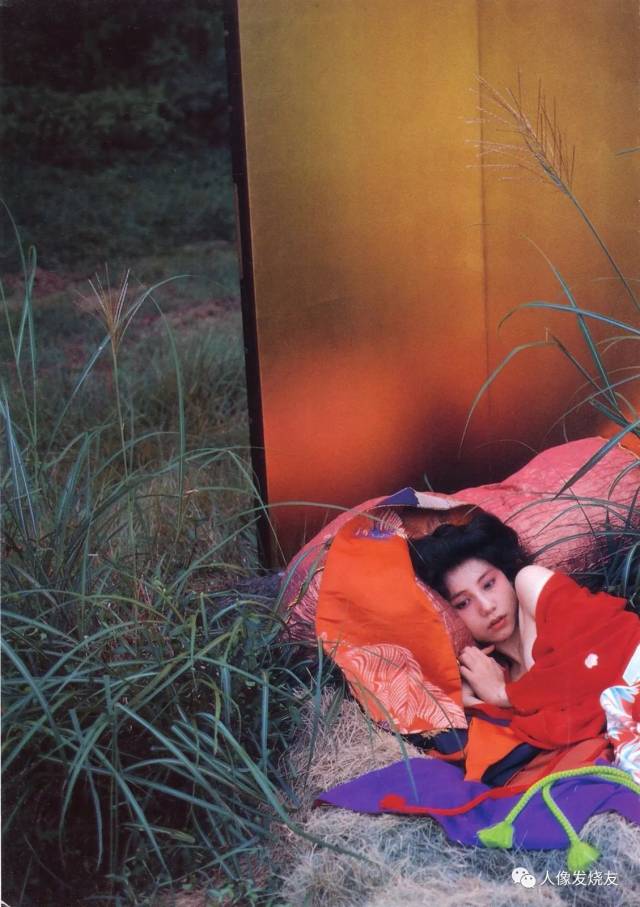 日本昭和时期绝美写真集2丨森下爱子爱海へ私へ