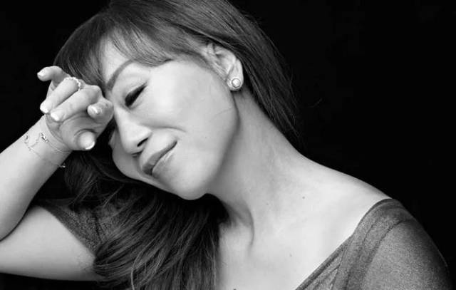 1962年11月21日,韩国女高音歌唱家曹秀美(sumi jo,)在汉城(首尔)出生