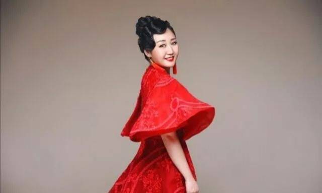著名青年歌手 刘洁